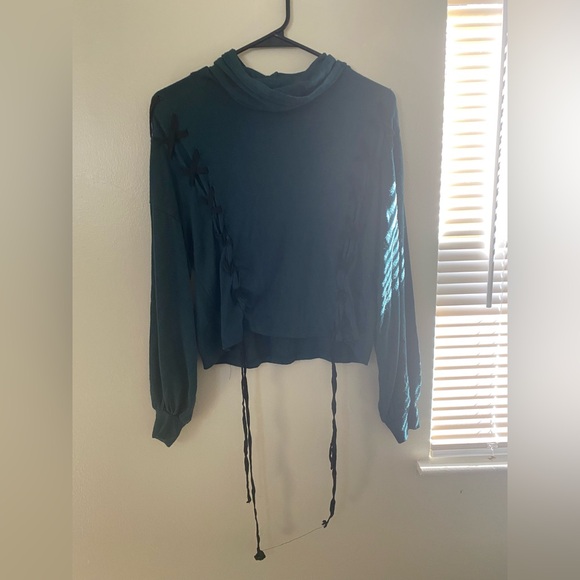 SWEATER PULLOVER TOP - Picture 6 of 6